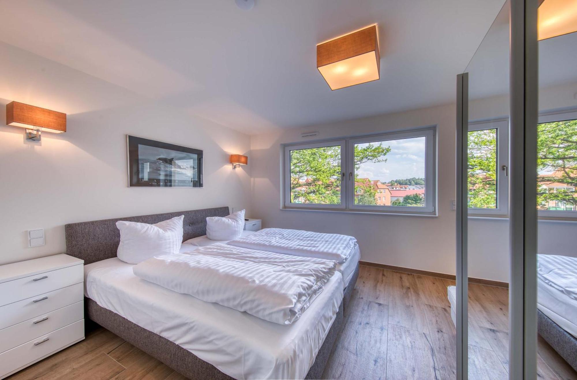 Mueritz Utkiek - Apartment Mit Seeblick & Balkon In Der Hafenresidenz Waren  Exteriér fotografie